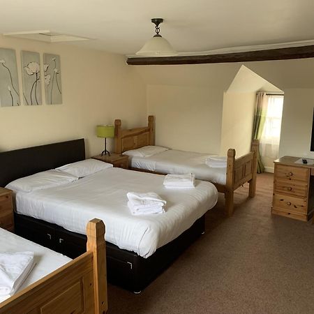 The Cromwell Arms Inn Bovey Tracey Exteriör bild