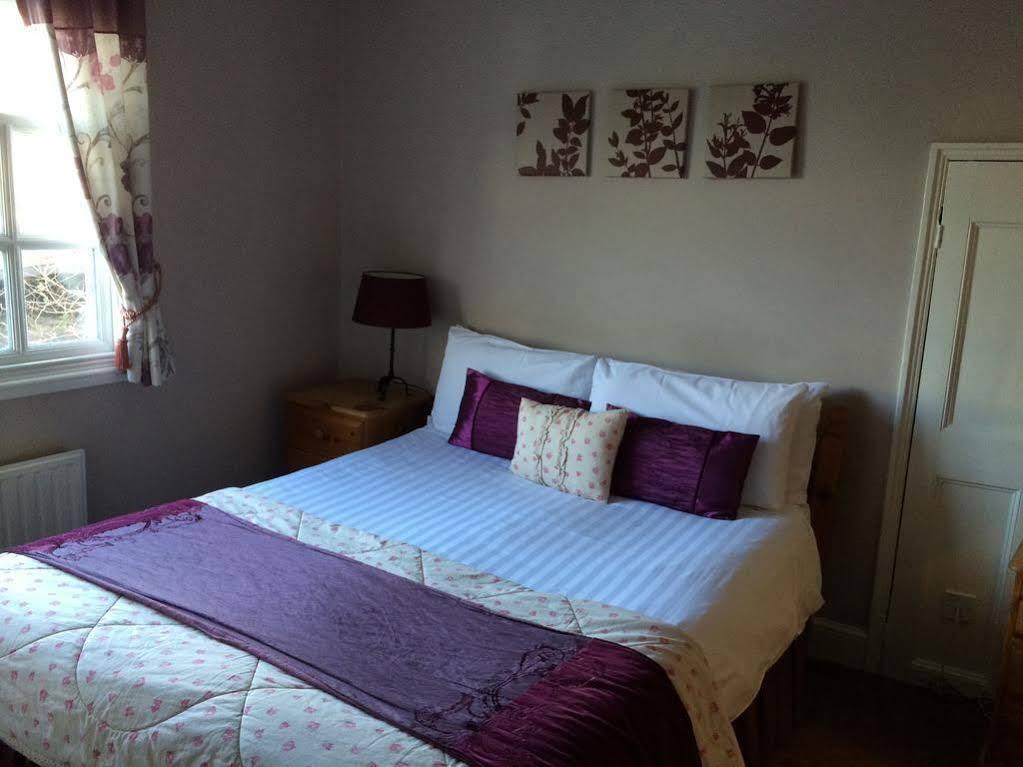 The Cromwell Arms Inn Bovey Tracey Exteriör bild