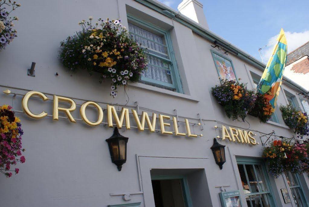 The Cromwell Arms Inn Bovey Tracey Exteriör bild