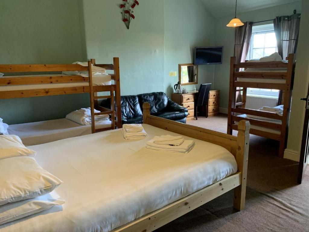 The Cromwell Arms Inn Bovey Tracey Exteriör bild