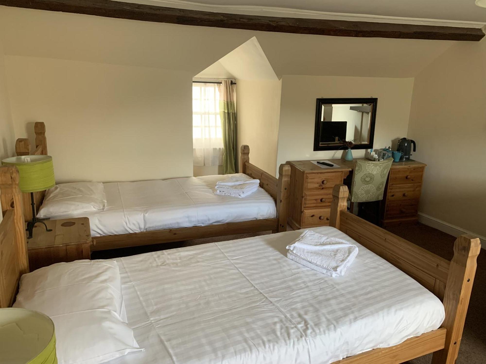 The Cromwell Arms Inn Bovey Tracey Exteriör bild